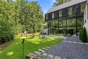 2716 Ridgewood Rd NW, Atlanta, GA 30327 - Photo 4