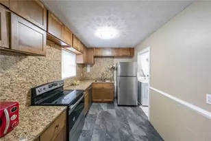 400 Winding River Dr, Atlanta, GA 30350 - Photo 10