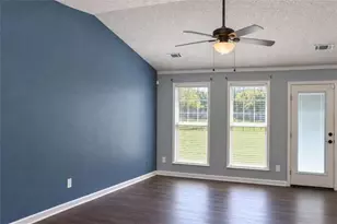 485 Raymond Dr, Winder, GA 30680 - Photo 6