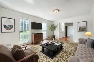 1349 Murdock Rd, Marietta, GA 30062 - Photo 4