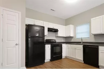 7230 Oakley Court, Union City, GA 30291 - Photo 8