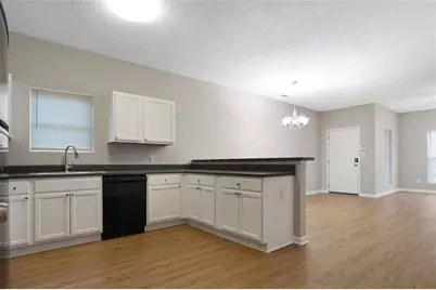 7230 Oakley Court, Union City, GA 30291 - Photo 6