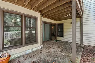 105 Garden Ct, Atlanta, GA 30328 - Photo 32