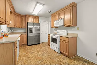 105 Garden Court, Atlanta, GA 30328 - Photo 18