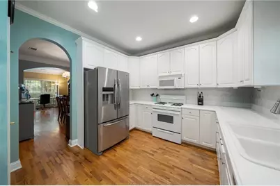 2499 Emerald Ridge Court NE, Atlanta, GA 30345 - Photo 10