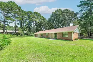 355 Santa Fe Trail, Ellenwood, GA 30294 - Photo 4