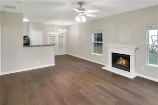 373 Brookview Dr, Riverdale, GA 30274 - Photo 2
