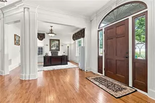 7965 Georgetown Cir, Suwanee, GA 30024 - Photo 8