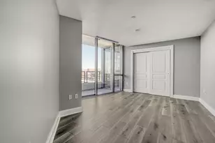 700 Park Regency Pl, Atlanta, GA 30326 - Photo 14