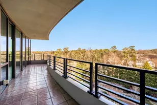 700 Park Regency Pl, Atlanta, GA 30326 - Photo 6