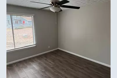 8586 Creekwood Way, Jonesboro, GA 30238 - Photo 12