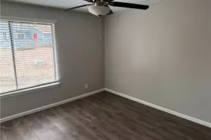 8586 Creekwood Way, Jonesboro, GA 30238 - Photo 12