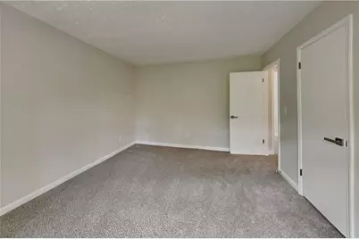 804 Heritage Oaks Drive, Stone Mountain, GA 30088 - Photo 12