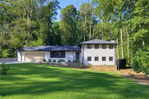 2030 Clairmont Terrace NE, Atlanta, GA 30345 - Photo 2