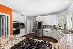 5502 Oakwood Dr, Stone Mountain, GA 30087 - Photo 10
