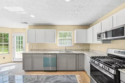 9426 Carnes Crossing Circle, Jonesboro, GA 30236 - Photo 12