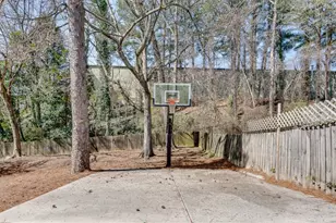 1861 Dyer Cir, Chamblee, GA 30341 - Photo 40