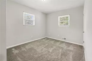 940 Michael Dr SW, Atlanta, GA 30349 - Photo 14