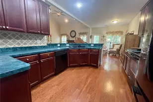 930 Vinings Dr, Winder, GA 30680 - Photo 6