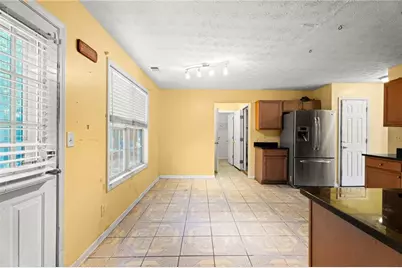 6833 Wynmeadow, Stone Mountain, GA 30087 - Photo 16