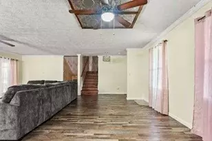 301 Briarwood Dr, Calhoun, GA 30701 - Photo 6