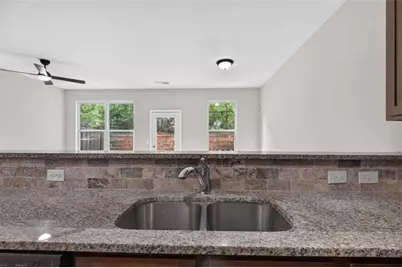 5918 Cassie Drive, Lithonia, GA 30038 - Photo 10