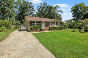 1898 Burfordi Dr SW, Marietta, GA 30008 - Photo 30