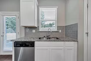 332 Endeavor Dr, Jonesboro, GA 30238 - Photo 16