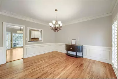 330 S Satinwood Place, Roswell, GA 30076 - Photo 4