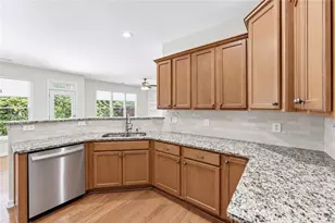 3765 Baxley Ln, Suwanee, GA 30024 - Photo 4