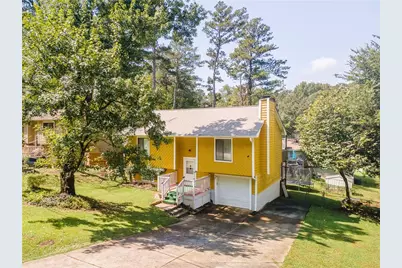 728 Mountain Village Drive, Stone Mountain, GA 30083 - Photo 2