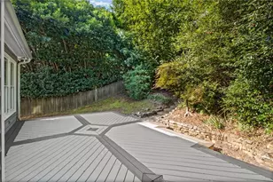 310 Vickery Cir, Roswell, GA 30075 - Photo 28