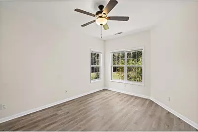 8806 Fairview Bluff Road, Johns Creek, GA 30022 - Photo 10
