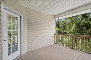 8806 Fairview Bluff Rd, Johns Creek, GA 30022 - Photo 24