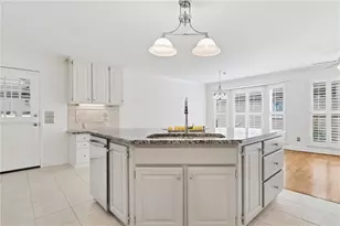 360 Stepping Stone Dr, Alpharetta, GA 30004 - Photo 10
