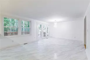 235 Cedar Dr, Peachtree City, GA 30269 - Photo 14