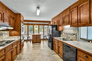 6565 Oakwood Dr, Douglasville, GA 30135 - Photo 12