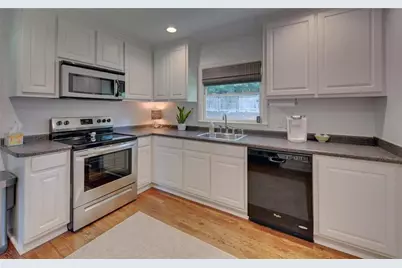 1398 Cumberland Drive, Gainesville, GA 30501 - Photo 8