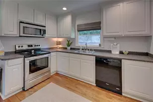 1398 Cumberland Dr, Gainesville, GA 30501 - Photo 8