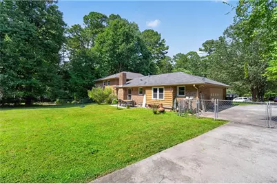 2197 Valley Creek Circle, Snellville, GA 30078 - Photo 48