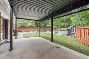 1160 Martin Ridge Rd, Roswell, GA 30076 - Photo 24