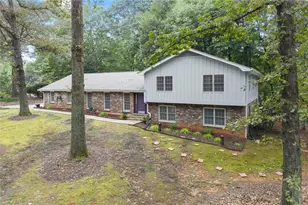 1160 Martin Ridge Rd, Roswell, GA 30076 - Photo 2