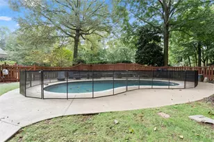 1160 Martin Ridge Rd, Roswell, GA 30076 - Photo 28