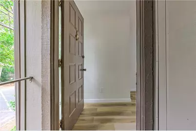 107 Cedar Court SE, Marietta, GA 30067 - Photo 4