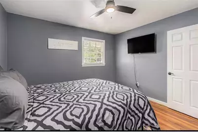 2958 Holcomb Court, East Point, GA 30344 - Photo 8