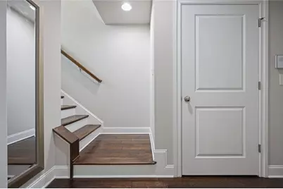 1016 Township Square, Alpharetta, GA 30022 - Photo 28