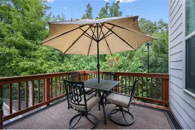 1016 Township Square, Alpharetta, GA 30022 - Photo 32