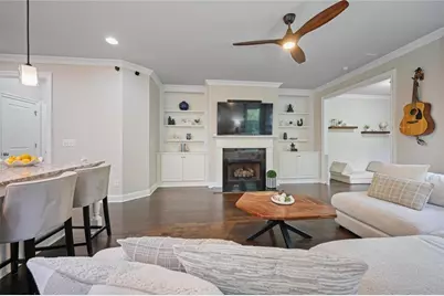 1016 Township Square, Alpharetta, GA 30022 - Photo 10