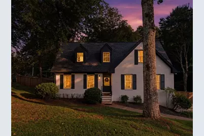 1465 Dallas Circle SW, Marietta, GA 30064 - Photo 2
