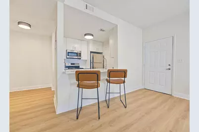 1075 Peachtree Walk NE #A301, Atlanta, GA 30309 - Photo 2